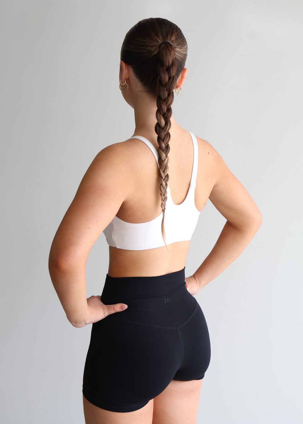 Perform Sports Bra | White