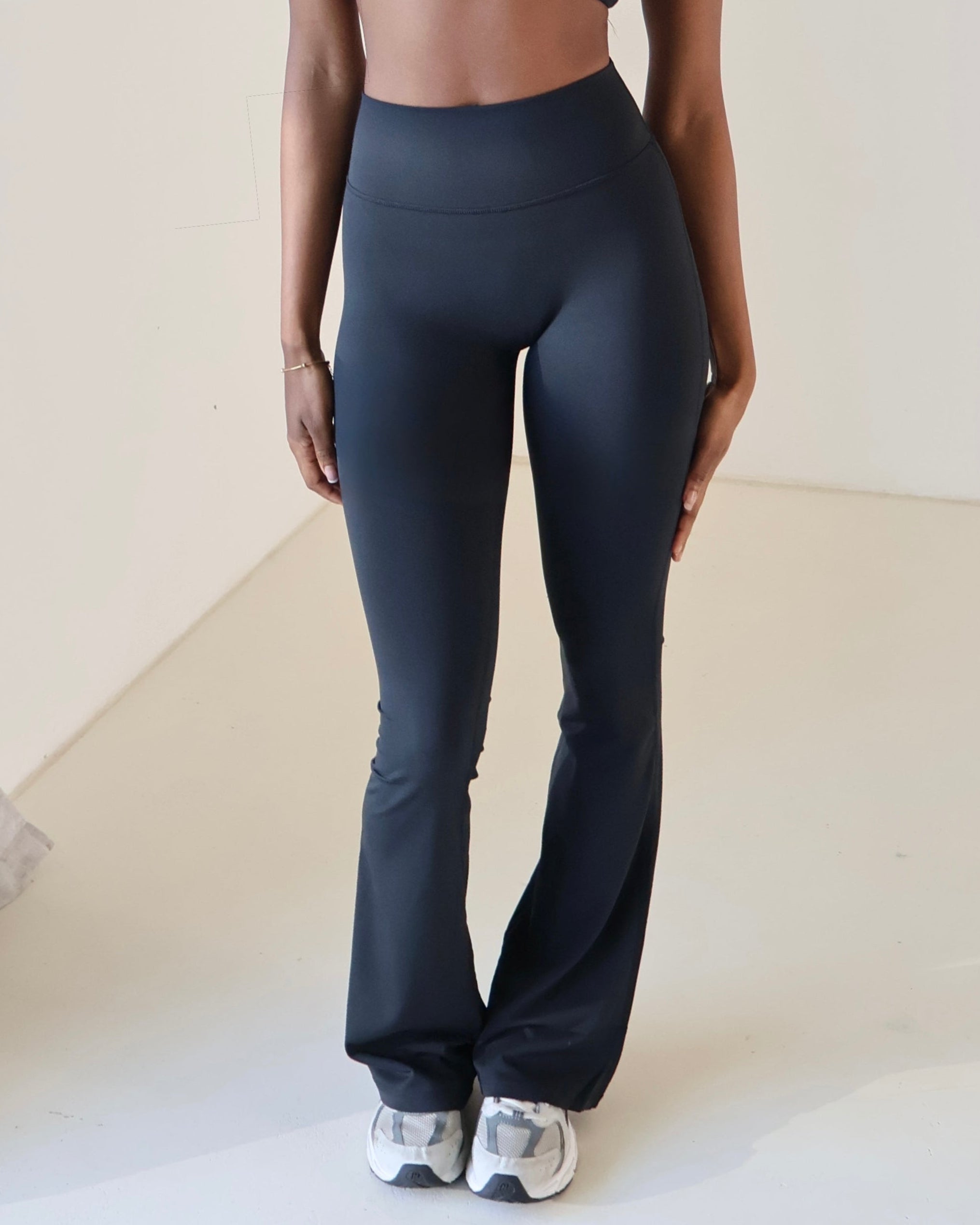 Flare Leggings | Black