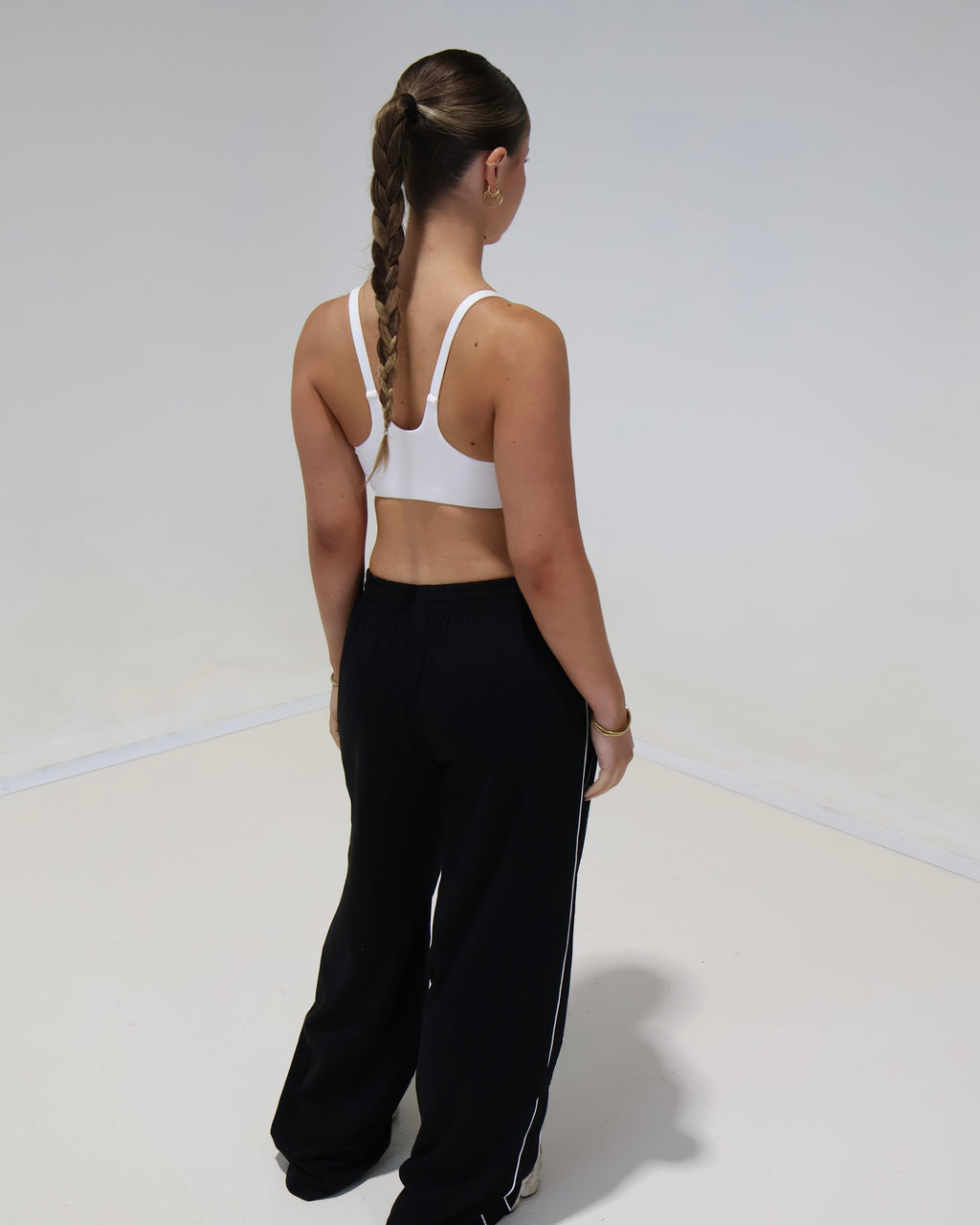 Perform Sports Bra | White
