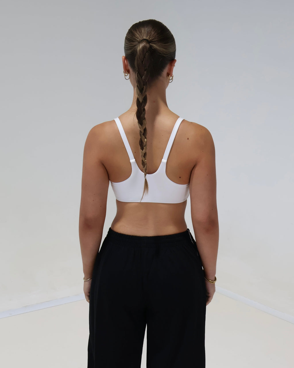 Perform Sports Bra | White