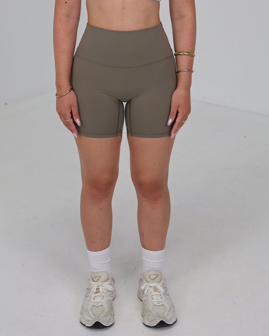 Power Shorts | Olive